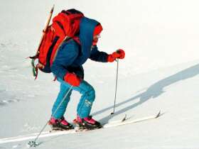 Piotrek Bednarek z Krakowa w G�rach Rodnia�skich - rok 1992